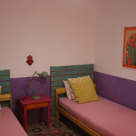 Casa Frida Cotillo